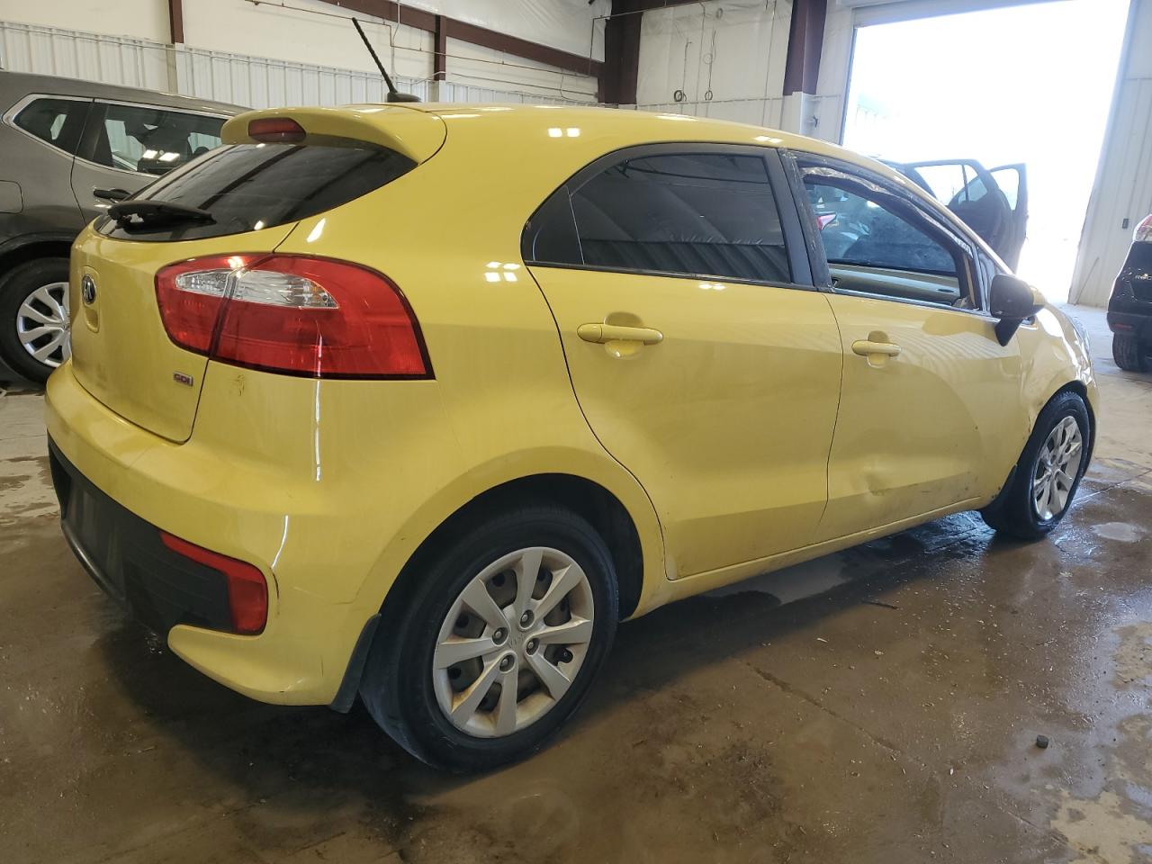 2016 KIA Rio VIN KNADM5A33G6583146 Copart auction photo, side / front end damage thumbnail 3