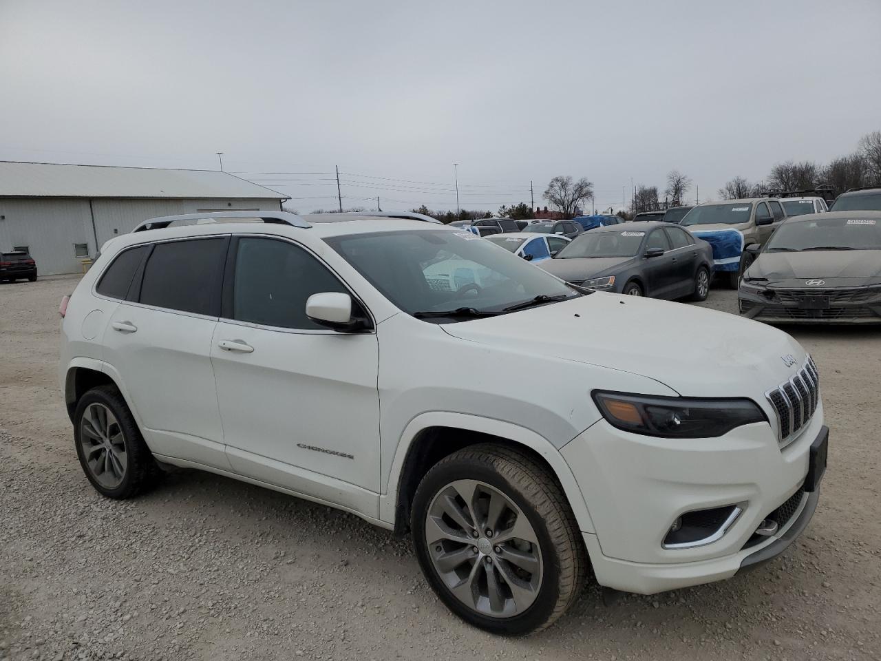 2019 Jeep Cherokee VIN 1C4PJMJX5KD352937 Copart auction photo, front end / side damage thumbnail 4