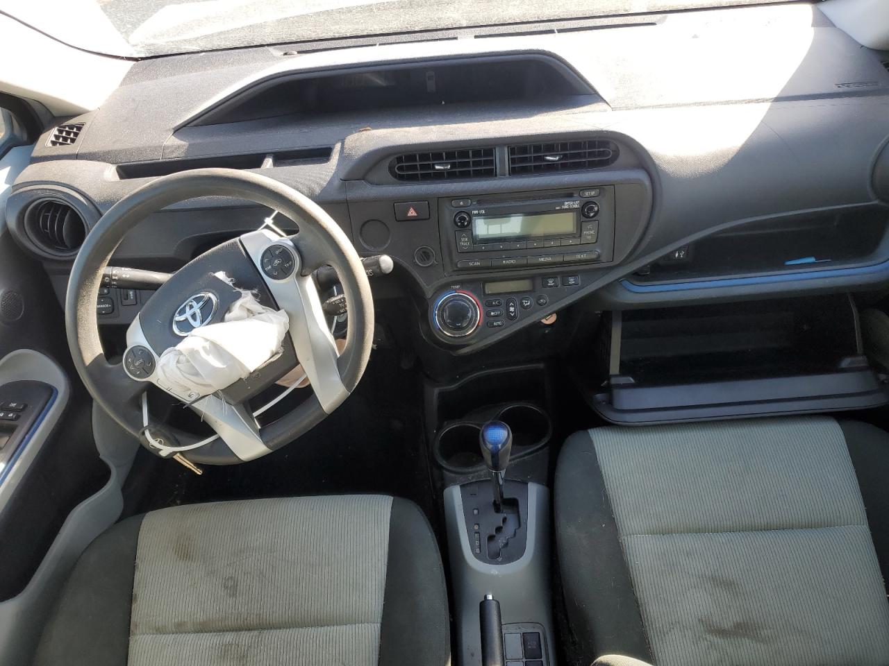2013 Toyota Prius VIN JTDKDTB34D1047313 Copart auction photo, front end / rear end damage thumbnail 8