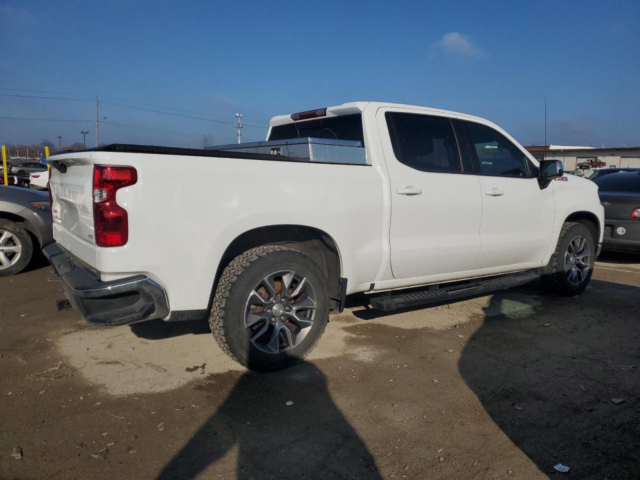 2020 Chevrolet Silverado VIN 3GCUYDET9LG299685 Copart auction photo, rear end / minor dent/scratches damage thumbnail 3