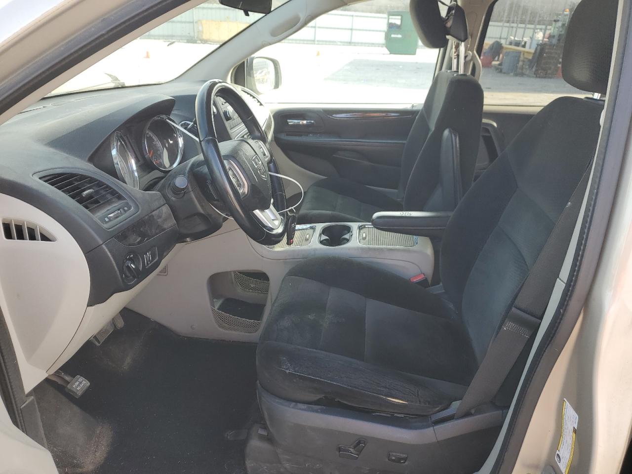 2016 Dodge Caravan VIN 2C4RDGCG0GR273081 Copart auction photo, front end damage thumbnail 7