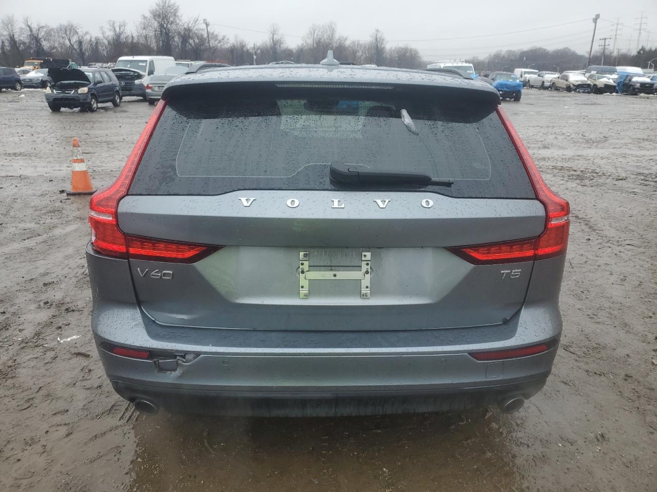 2020 Volvo V60 VIN YV1102EK1L1388794 Copart auction photo, side / front end damage thumbnail 6