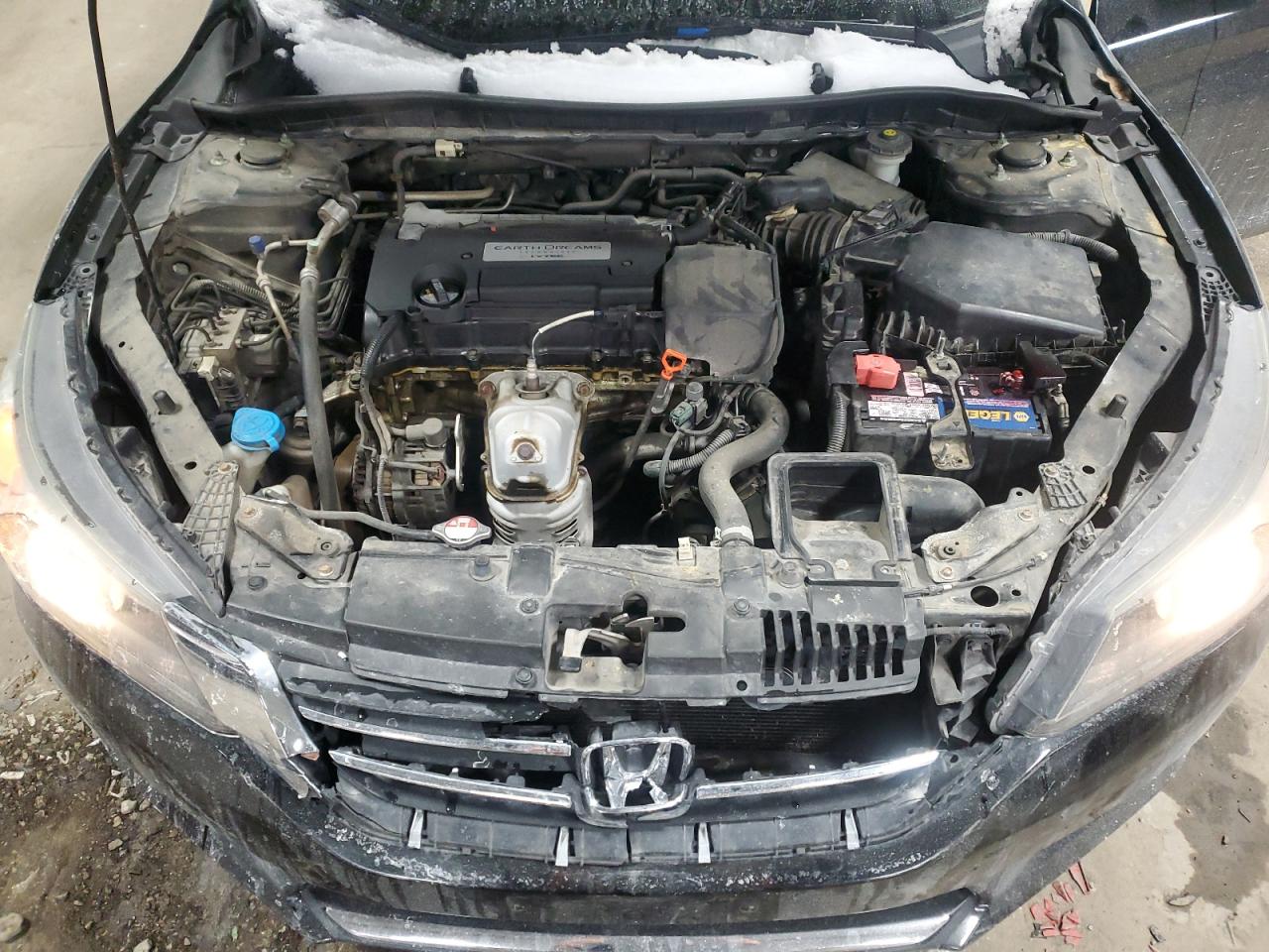 2015 Honda Accord VIN 1HGCR2F34FA261992 Copart auction photo, rear end / front end damage thumbnail 11