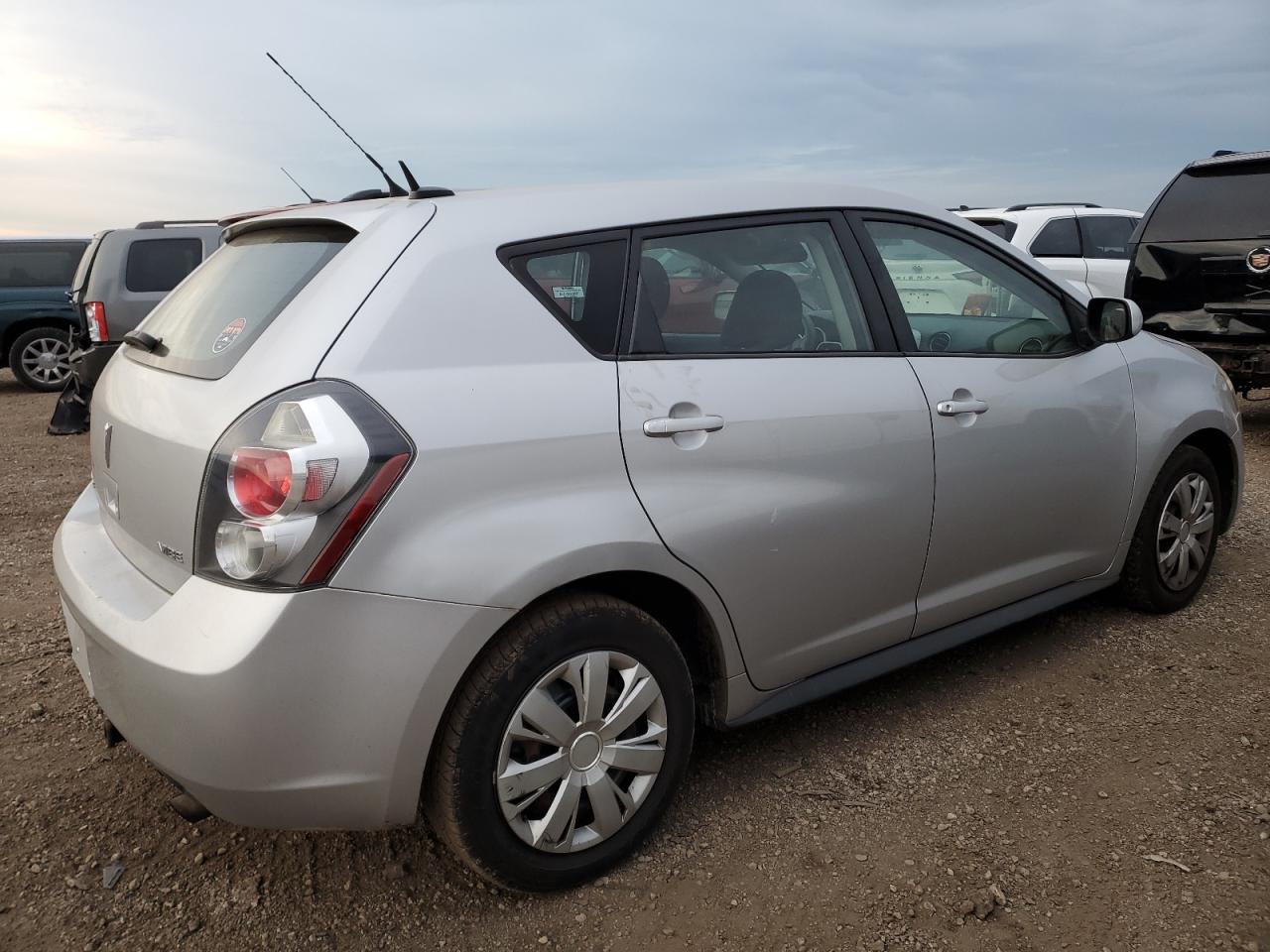 2010 Pontiac Vibe VIN 5Y2SP6E88AZ413223 Copart auction photo, front end damage thumbnail 3