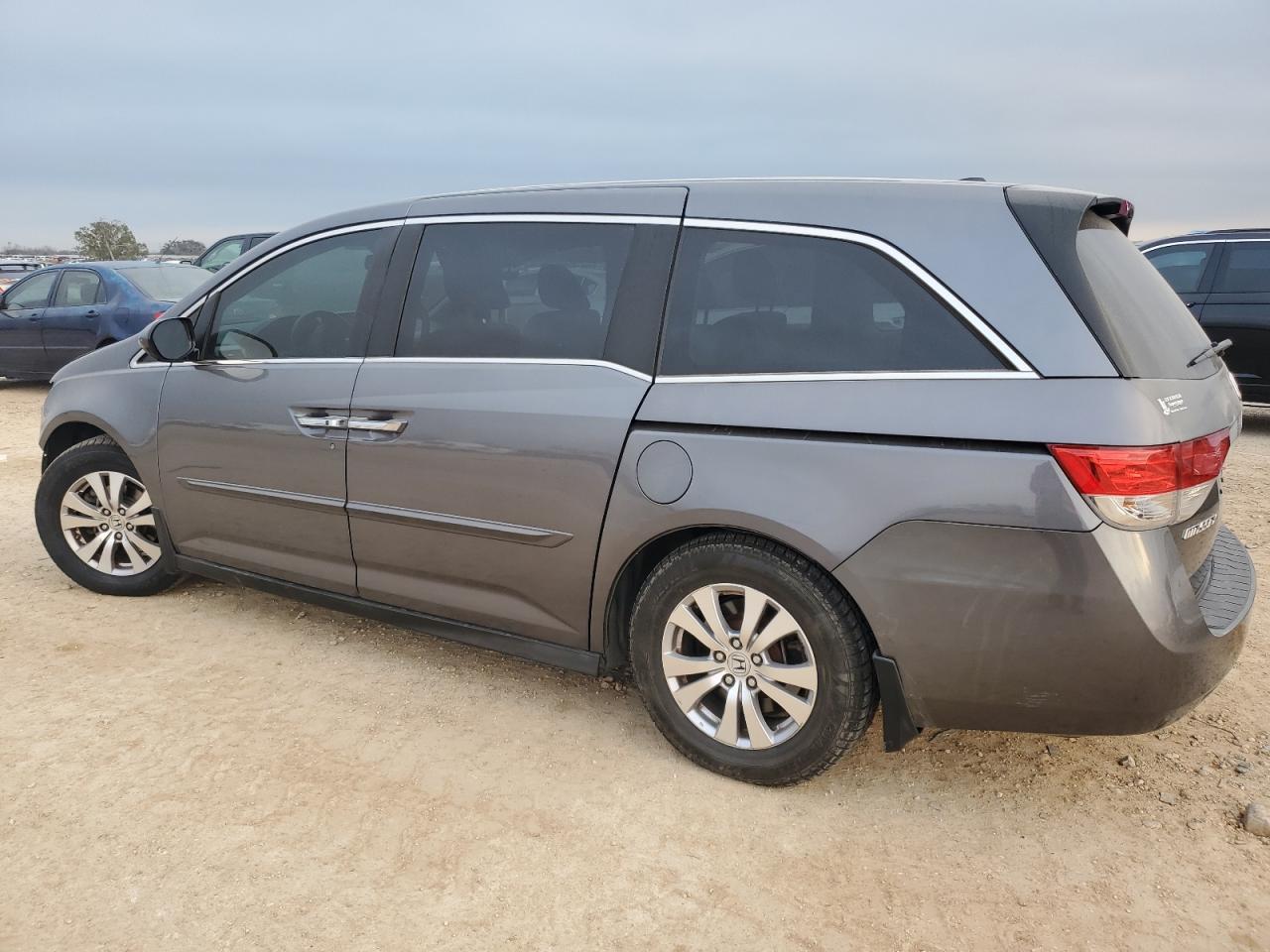2014 Honda Odyssey VIN 5FNRL5H67EB117216 Copart auction photo, front end / side damage thumbnail 2