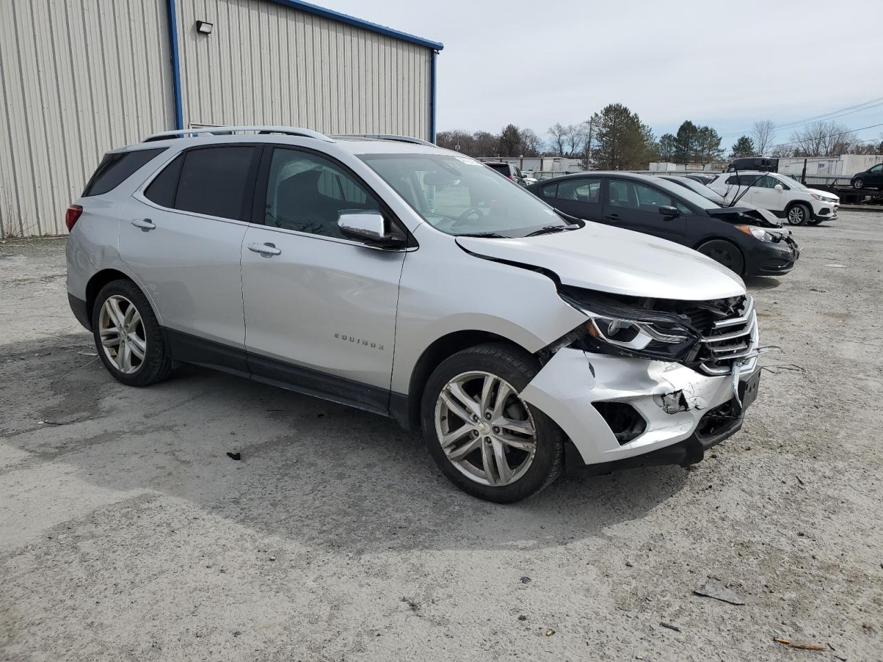 2019 Chevrolet Equinox VIN 3GNAXXEV7KS510345 Copart auction photo, front end damage thumbnail 4