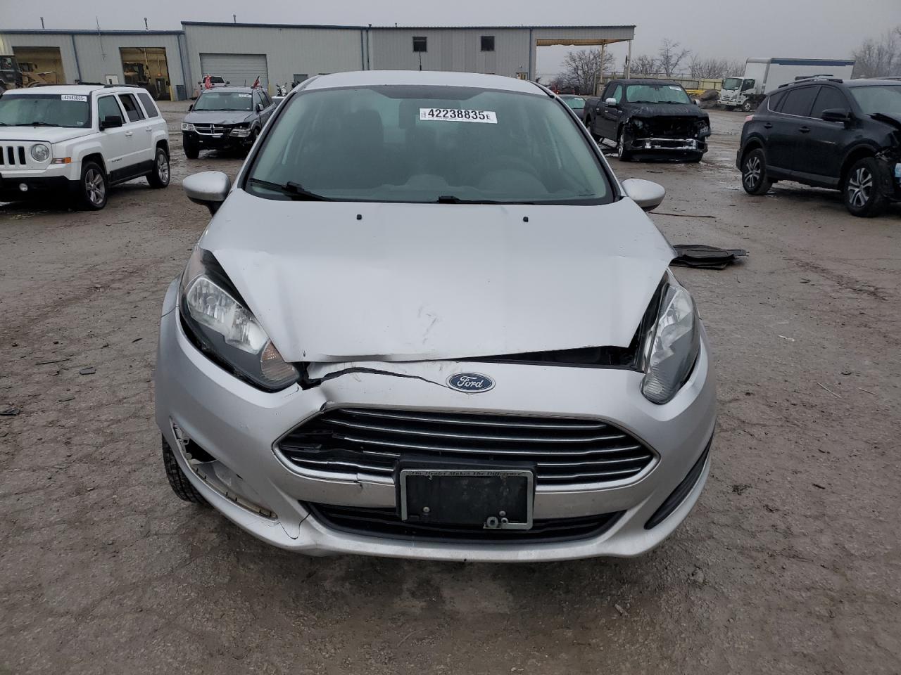 2014 Ford Fiesta VIN 3FADP4AJXEM153975 Copart auction photo, front end / minor dent/scratches damage thumbnail 5