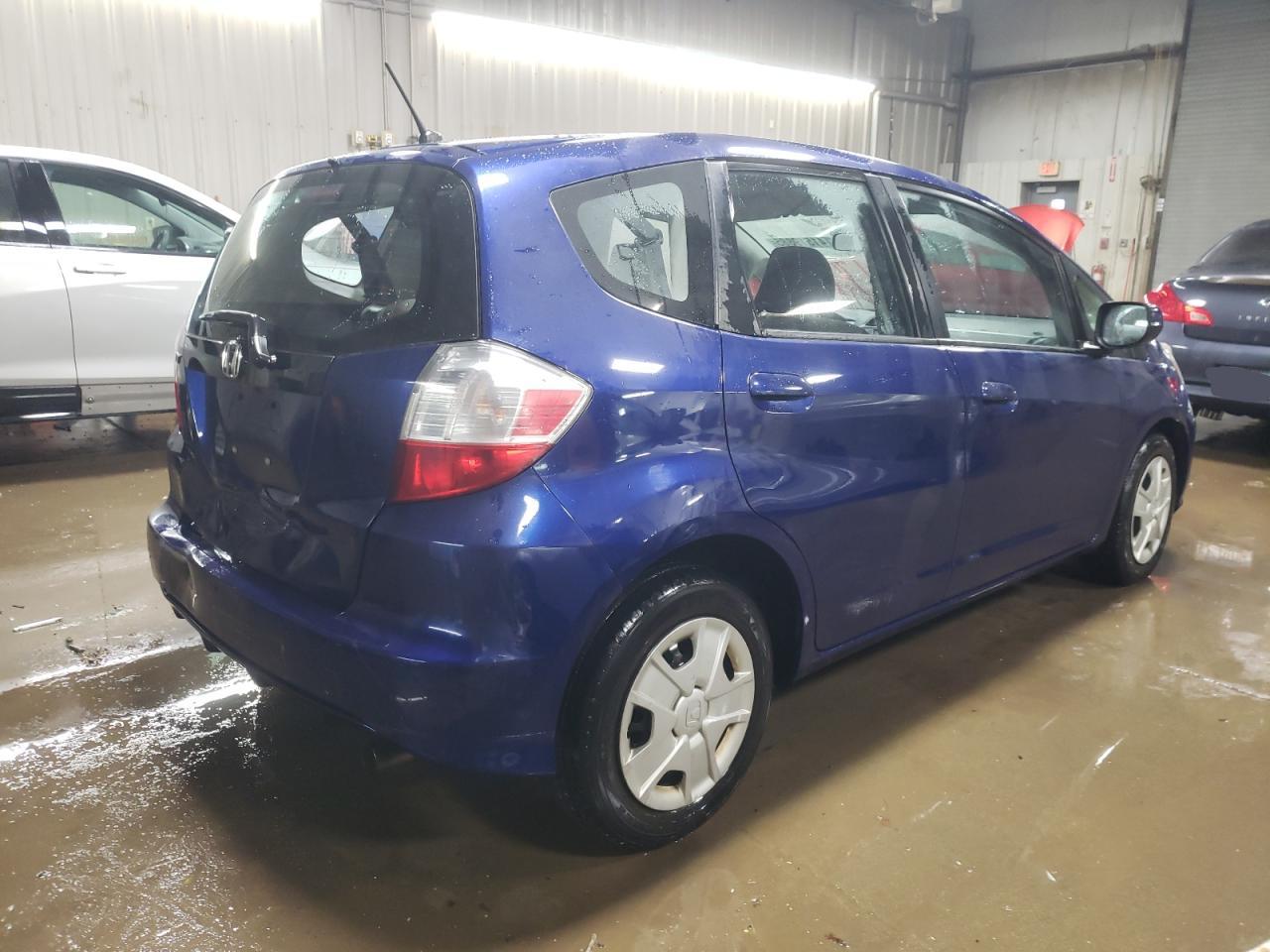 2013 Honda Fit VIN JHMGE8H35DC074031 Copart auction photo, front end / rear end damage thumbnail 3