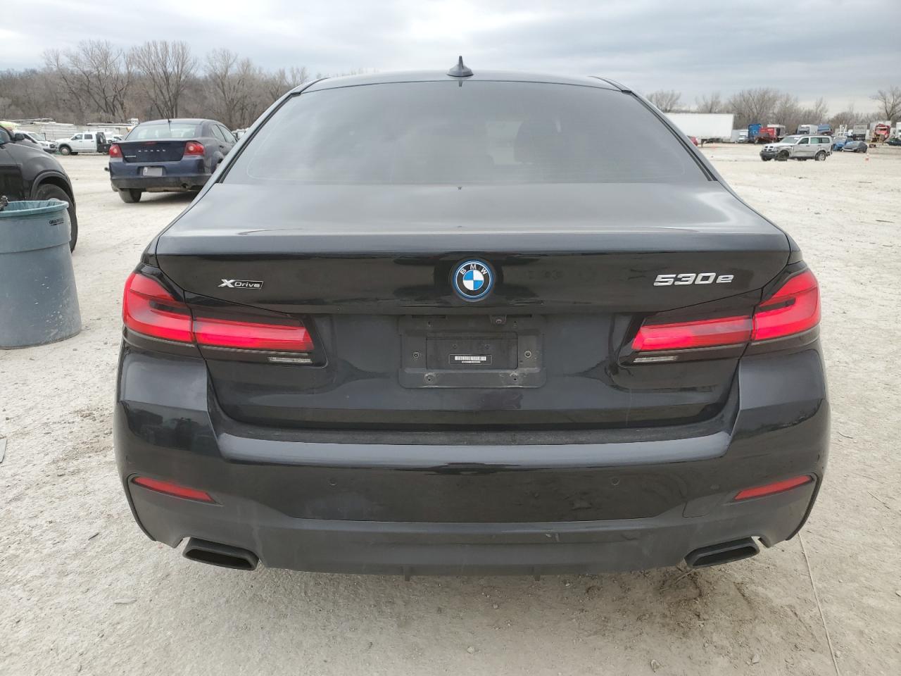2022 BMW 5er VIN WBA33AG0XNCK72459 Copart auction photo, front end damage thumbnail 6