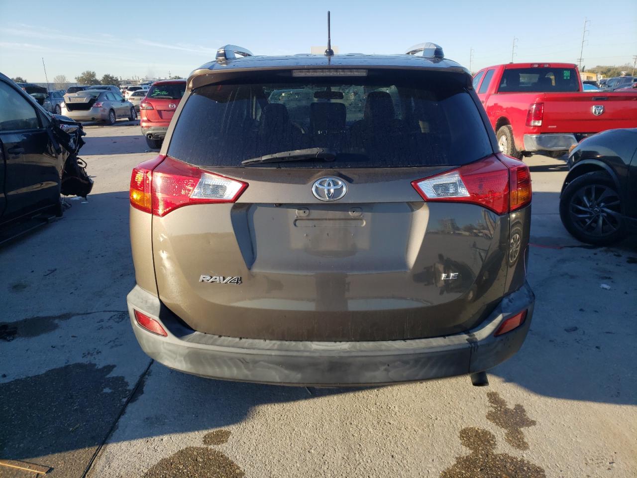 2015 Toyota RAV 4 VIN 2T3ZFREV0FW131948 Copart auction photo, front end / minor dent/scratches damage thumbnail 6