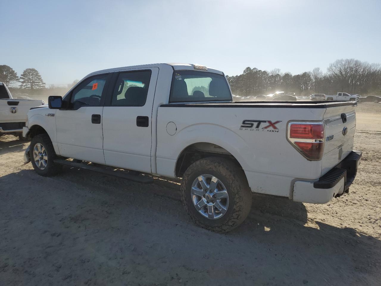 2014 Ford F-150 VIN 1FTFW1EF8EKE47232 Copart auction photo, front end / minor dent/scratches damage thumbnail 2