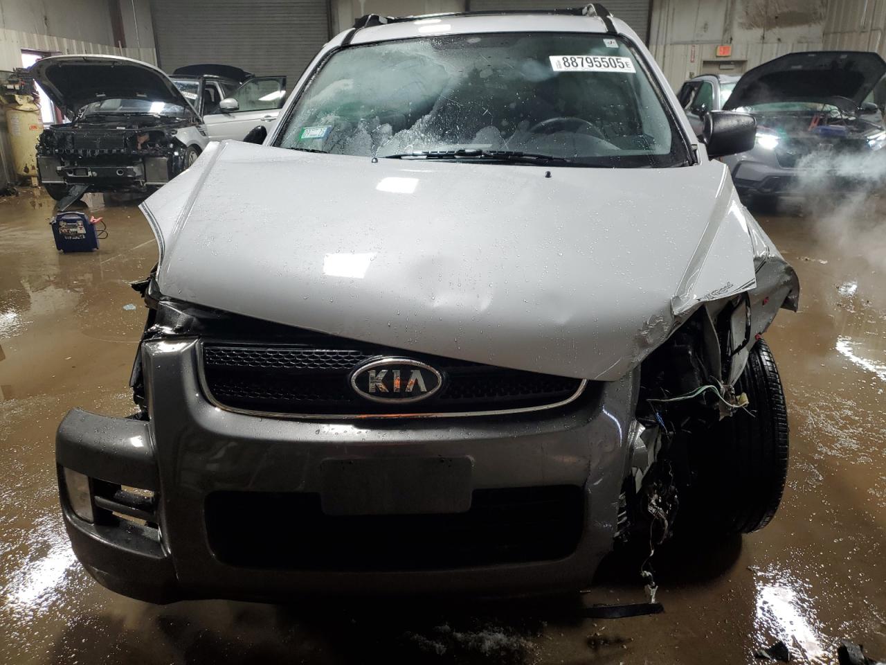 2008 KIA Sportage VIN KNDJF723287522201 Copart auction photo, front end / side damage thumbnail 5