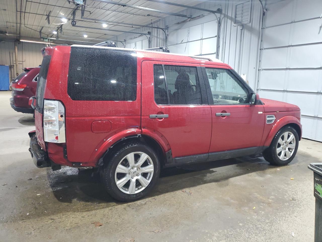 2013 Land Rover LR4 VIN SALAK2D40DA681485 Copart auction photo, rear end / minor dent/scratches damage thumbnail 3