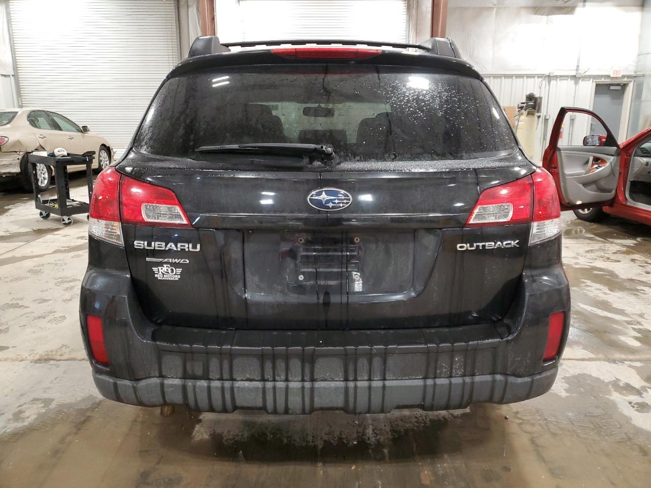 2011 Subaru Outback VIN 4S4BRCGC2B3325178 Copart auction photo, side / minor dent/scratches damage thumbnail 6