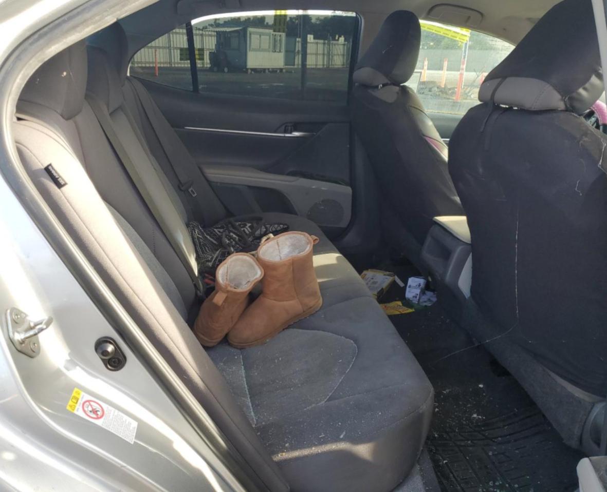 2018 Toyota Camry VIN 4T1B11HK7JU553588 Copart auction photo, all over damage thumbnail 10