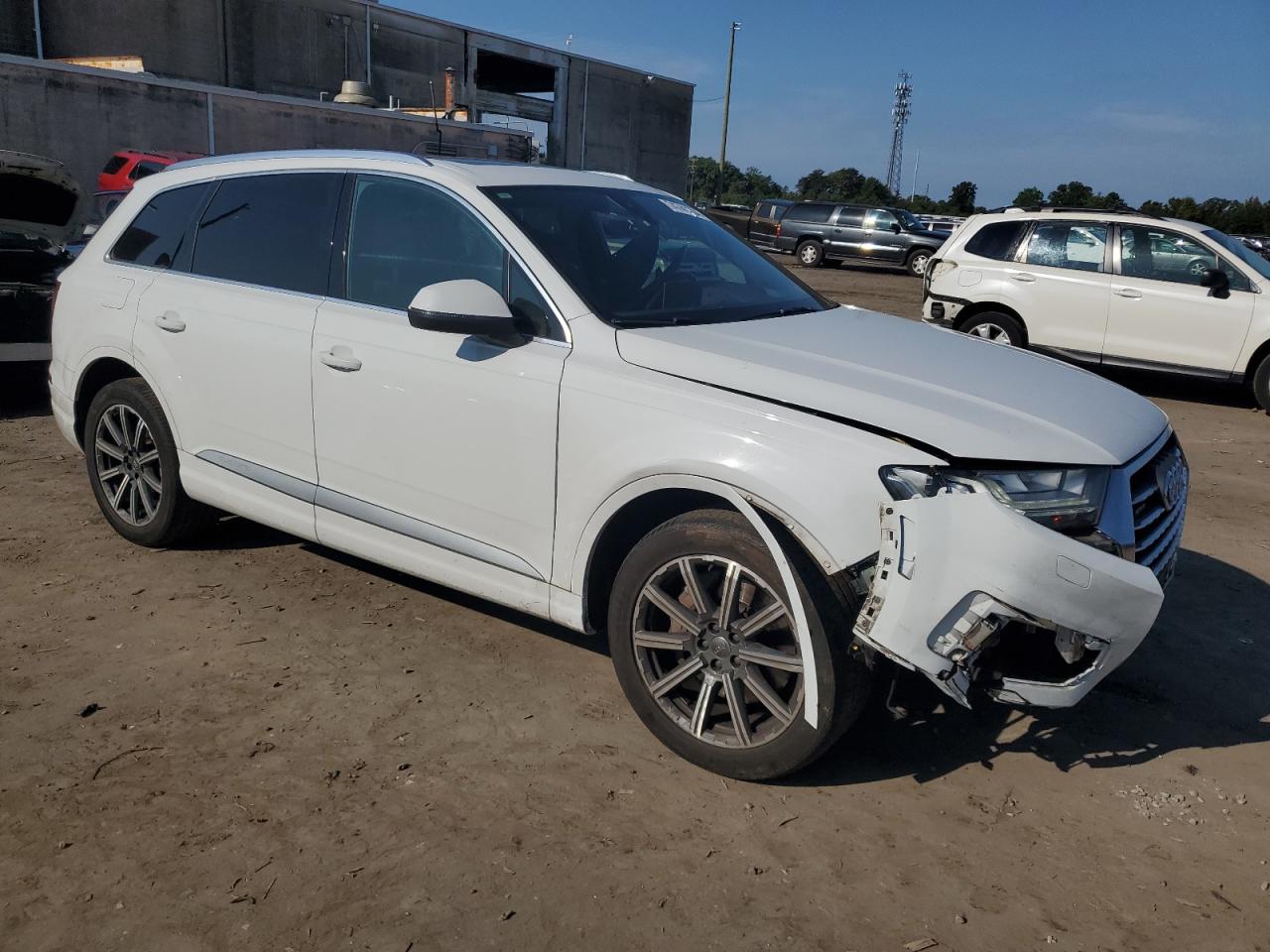 2018 Audi Q7 VIN WA1VAAF79JD019938 Copart auction photo, front end / undercarriage damage thumbnail 4