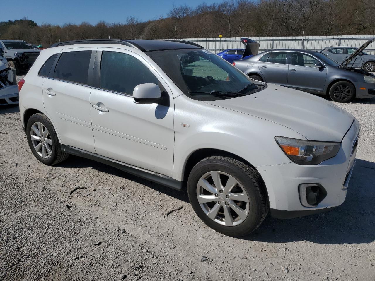 2015 Mitsubishi Outlander VIN 4A4AP4AU0FE018382 Copart auction photo, side damage thumbnail 4