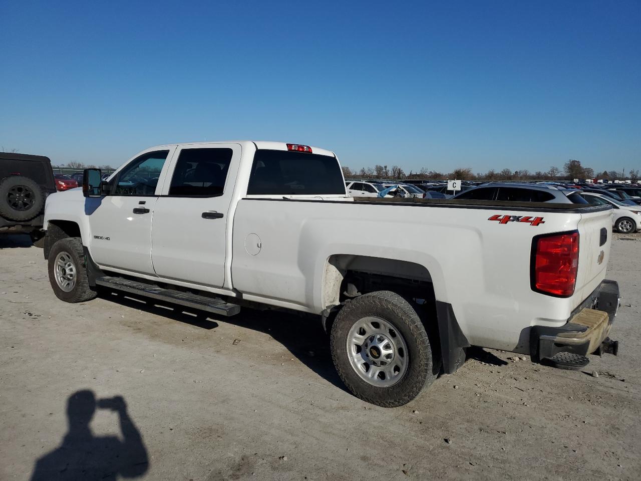 2019 Chevrolet Silverado VIN 1GC4KVCYXKF171543 Copart auction photo, front end damage thumbnail 2