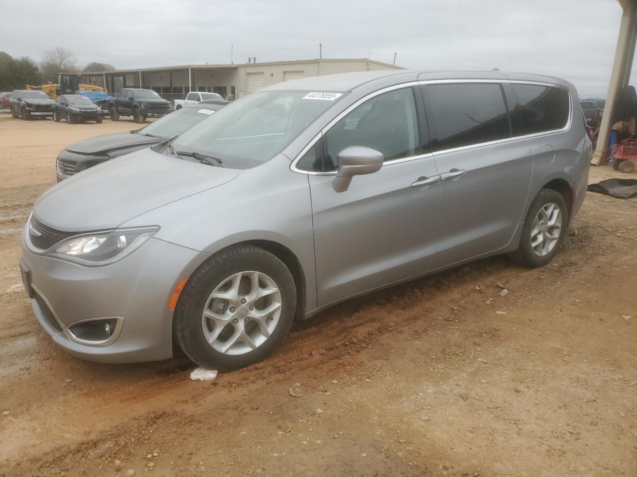 2018 Chrysler Pacifica VIN 2C4RC1FG7JR128137