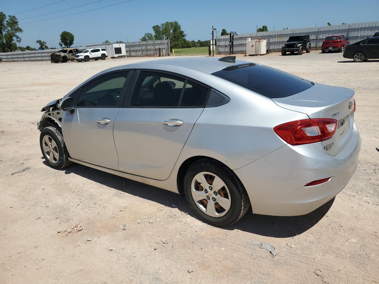2017 Chevrolet Cruze VIN 1G1BC5SM3H7151858 Copart auction photo, front end / minor dent/scratches damage thumbnail 2