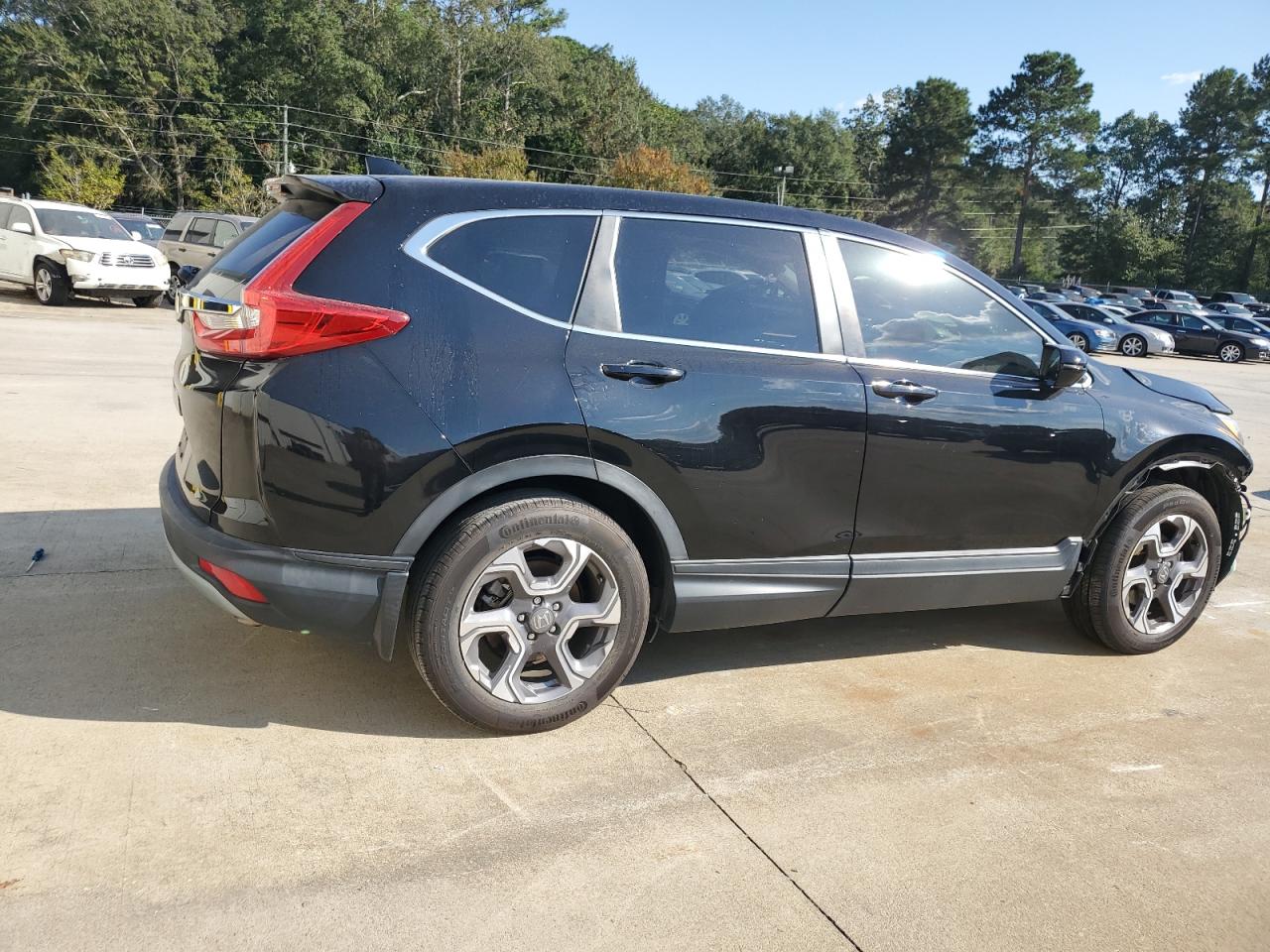2018 Honda CR-V VIN 7FARW1H8XJE031379 Copart auction photo, side / front end damage thumbnail 3