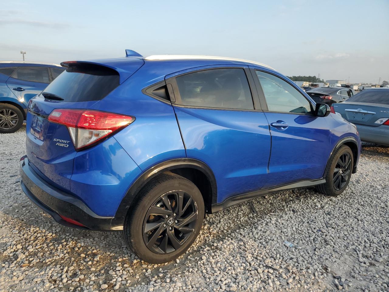 2021 Honda HR-V VIN 3CZRU6H1XMM744424 Copart auction photo, side damage thumbnail 3