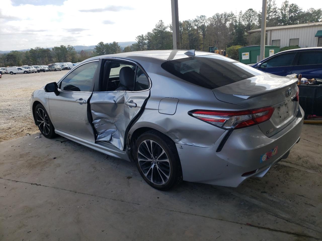 2018 Toyota Camry VIN 4T1B11HK9JU016544 Copart auction photo, side damage thumbnail 2