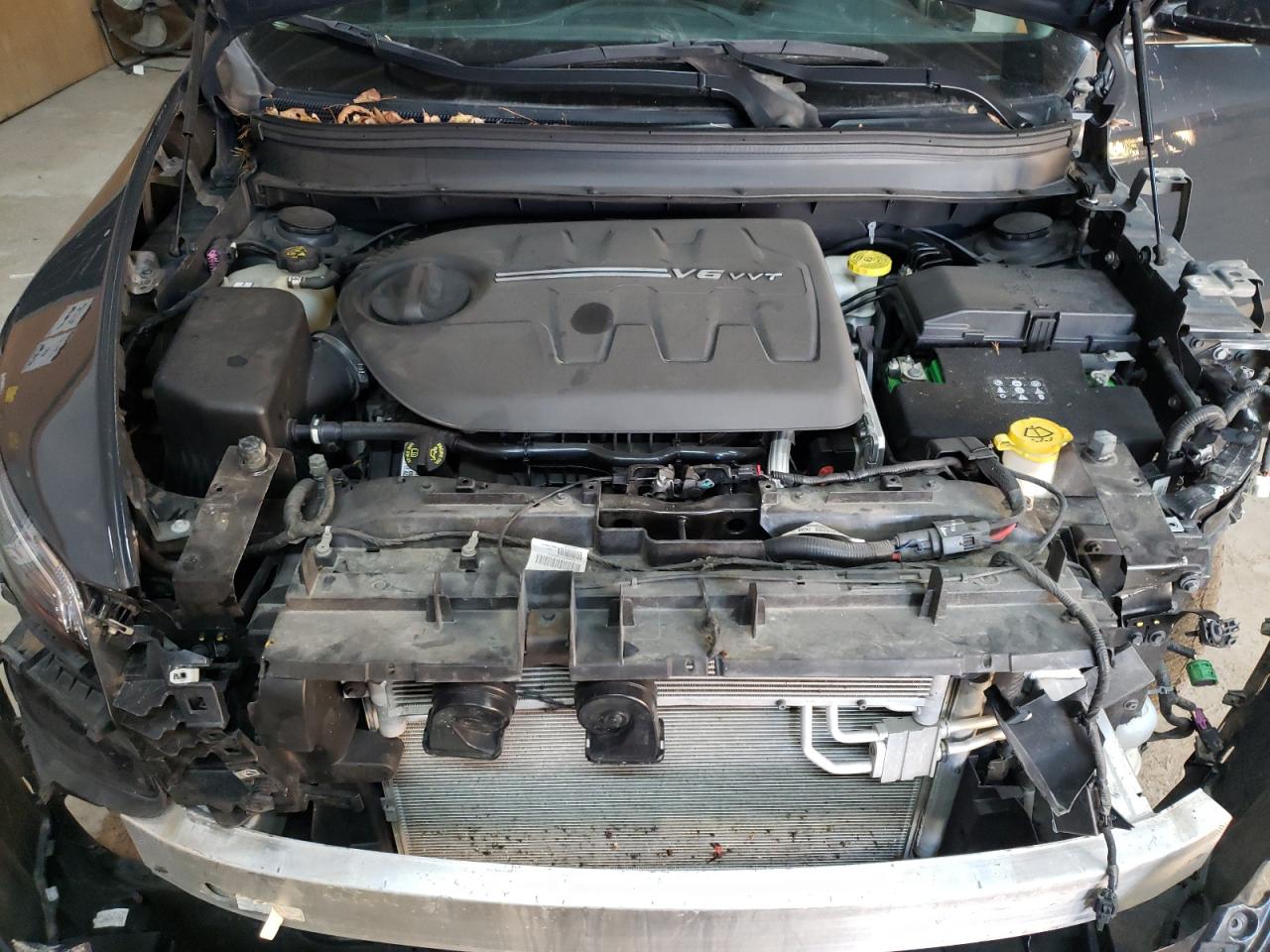 2018 Jeep Grand Cherokee VIN 1C4PJMLX7JD575539 Copart auction photo, front end / minor dent/scratches damage thumbnail 12