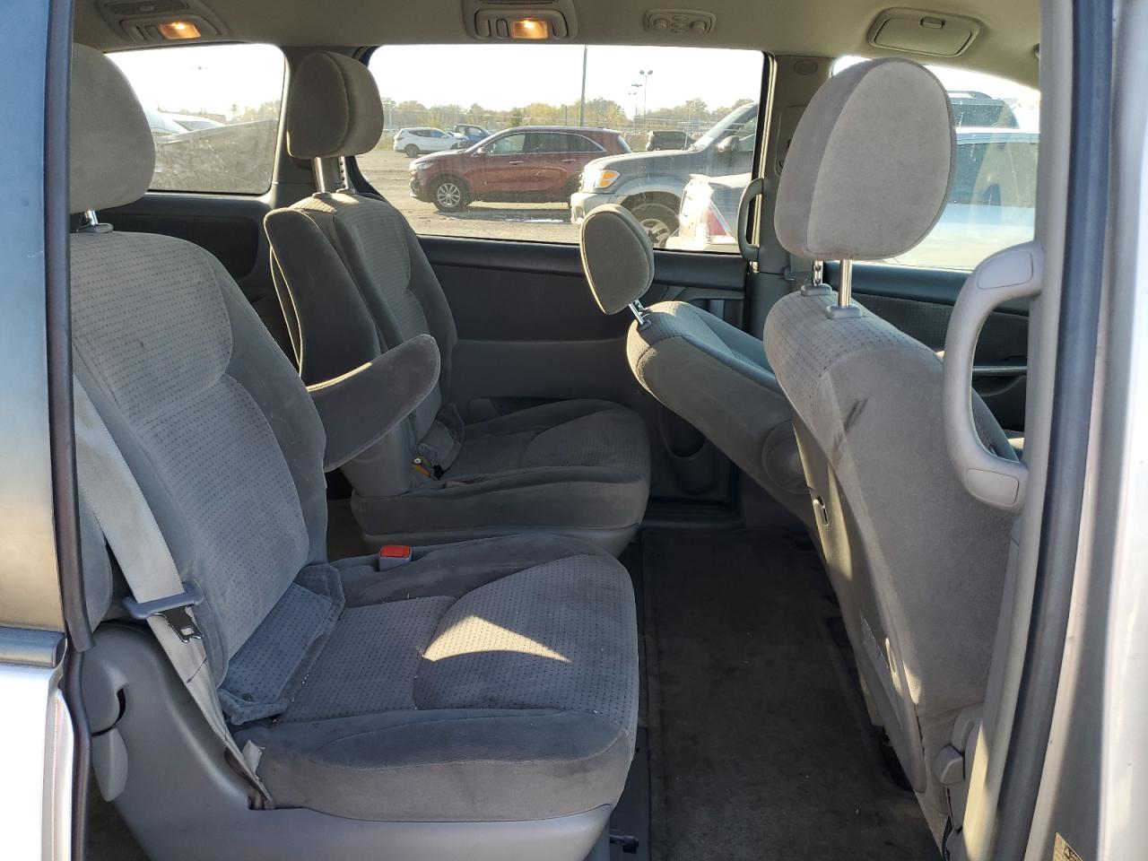 2006 Toyota Sienna VIN 5TDZA23C76S394124 Copart auction photo, side / minor dent/scratches damage thumbnail 11