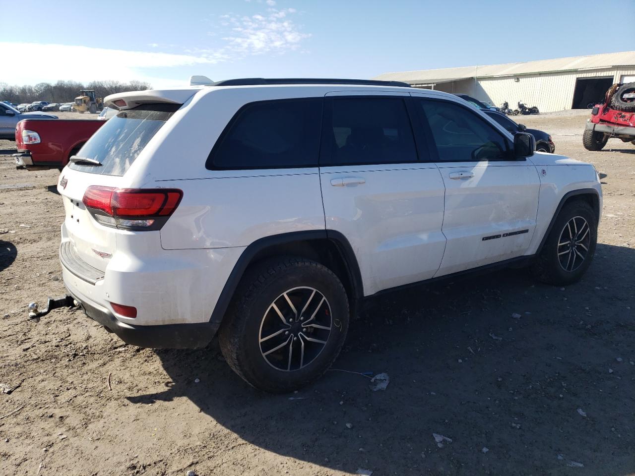 2019 Jeep Grand Cherokee VIN 1C4RJFLG2KC541374 Copart auction photo, minor dent/scratches damage thumbnail 3