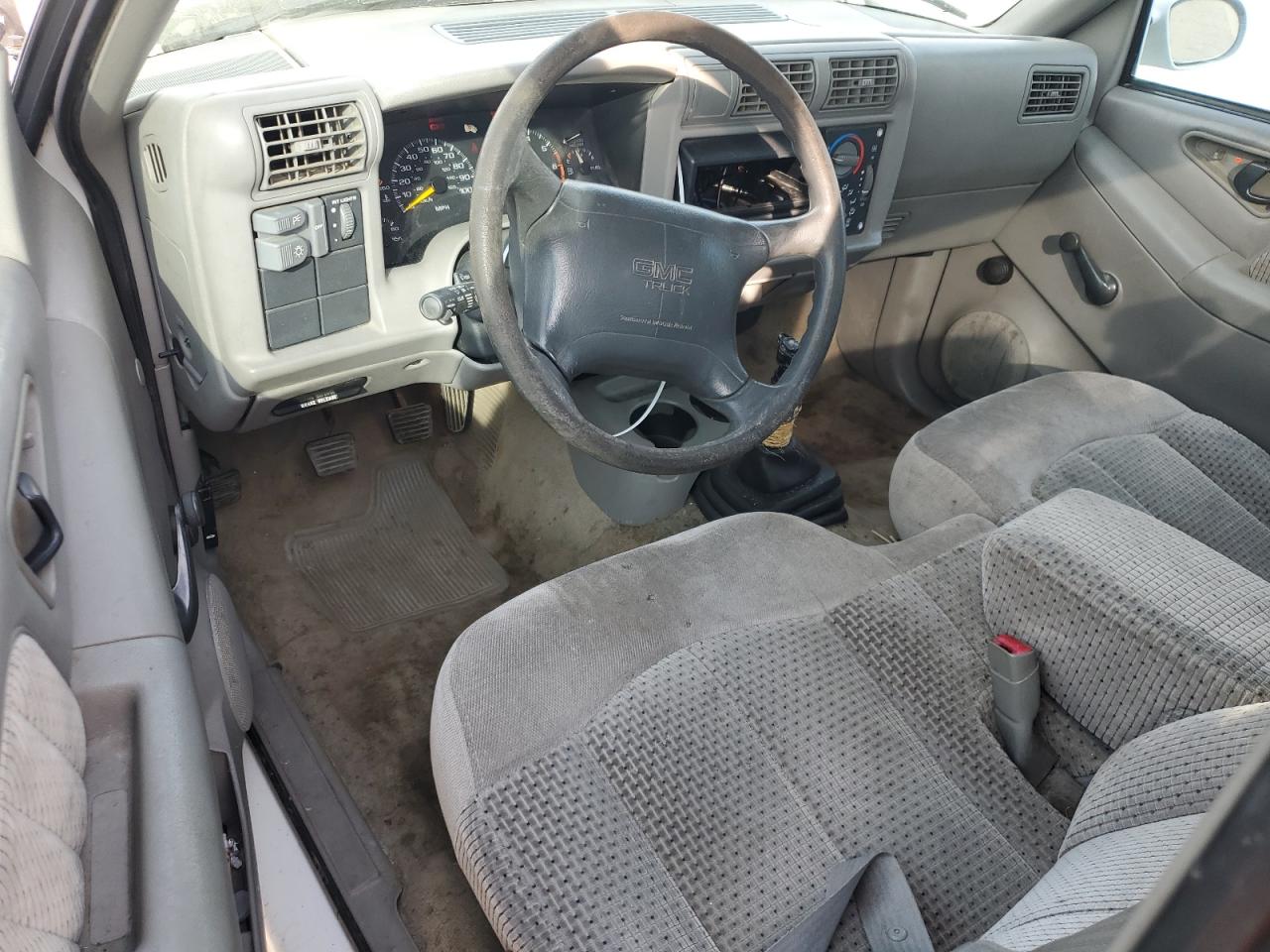 1997 GMC Sonoma VIN 1GTCS1448VK521764 Copart auction photo, side damage thumbnail 8