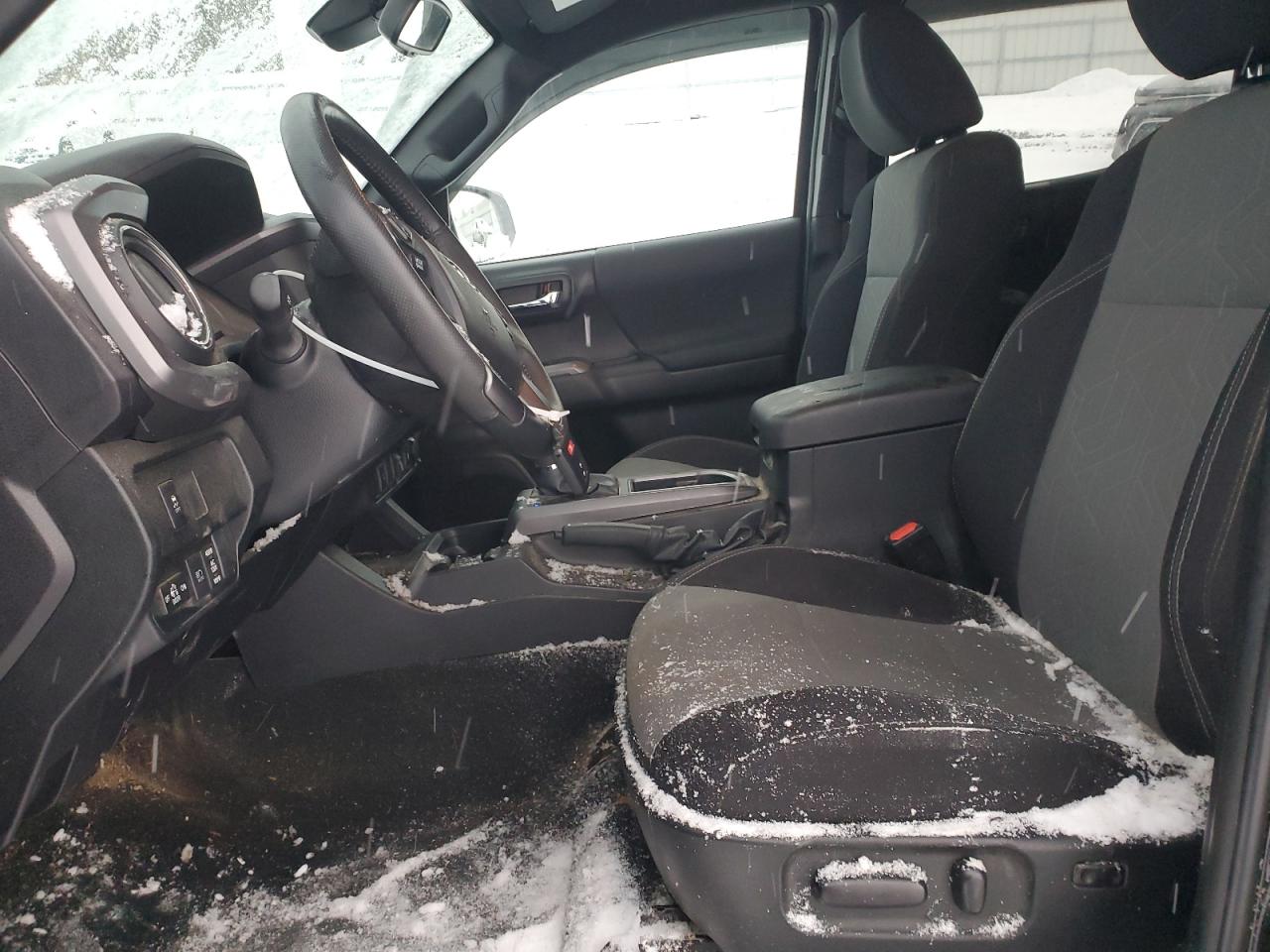 2022 Toyota Tacoma VIN 3TMCZ5AN1NM523087 Copart auction photo, front end damage thumbnail 7