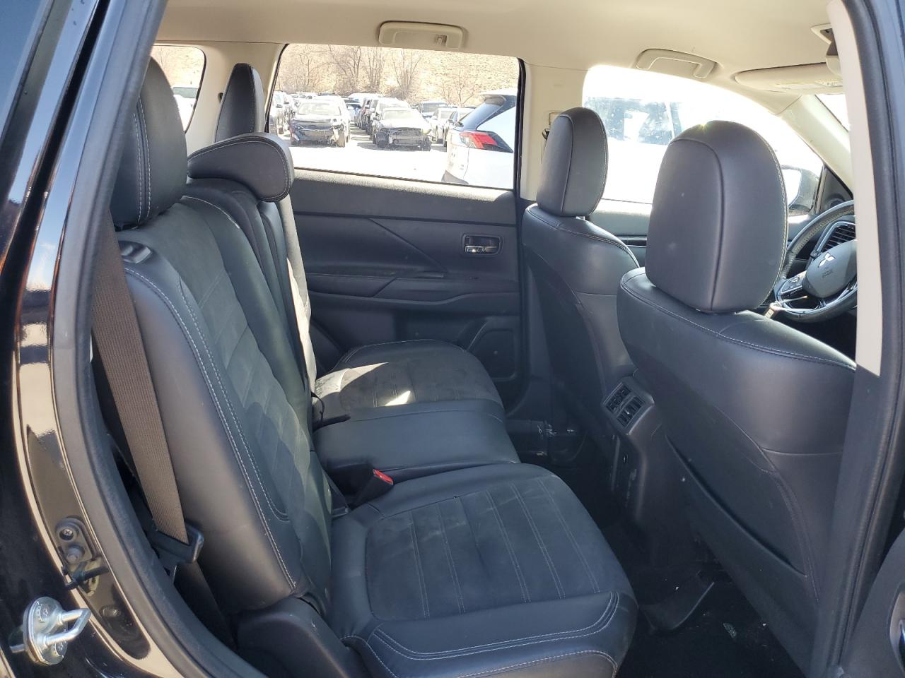 2019 Mitsubishi Outlander VIN JA4AD3A38KZ048373 Copart auction photo, rear end / hail damage thumbnail 11