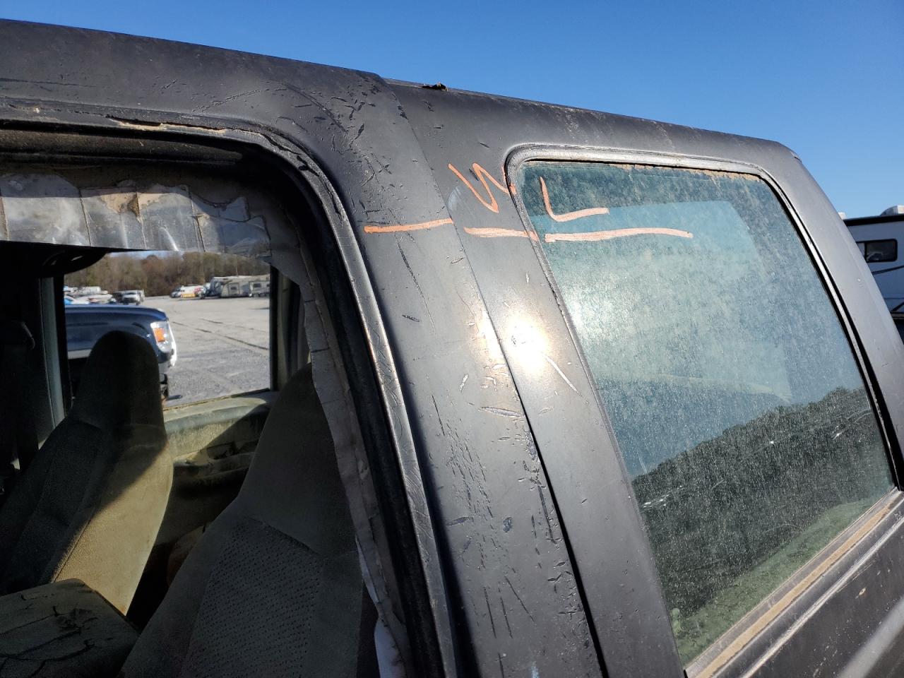 2001 Ford F350 VIN 1FTSW31F01EB69516 Copart auction photo, water/flood damage thumbnail 12
