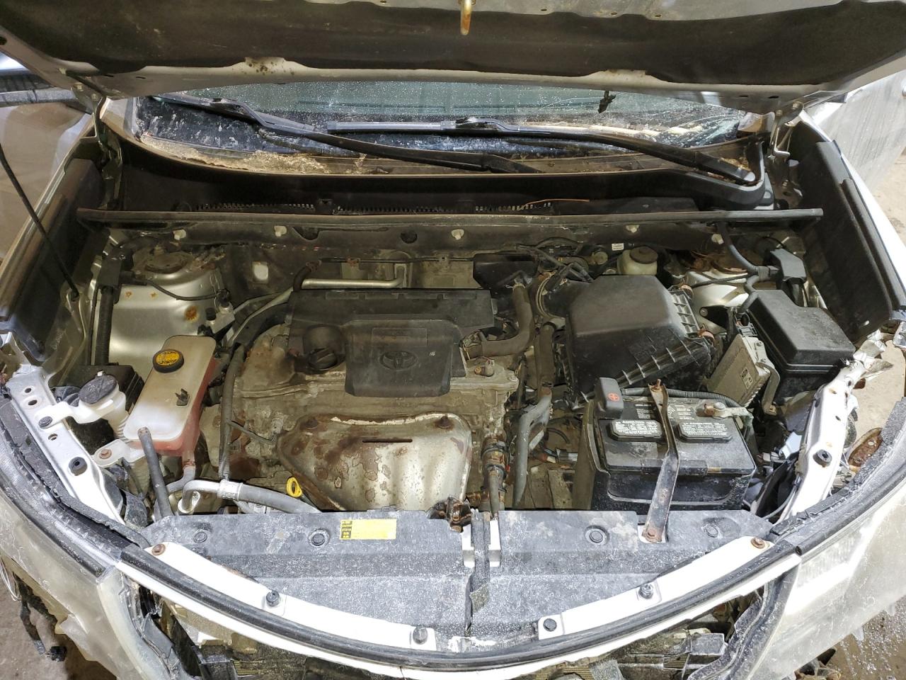 2015 Toyota RAV 4 VIN 2T3BFREV0FW286727 Copart auction photo, front end / side damage thumbnail 14
