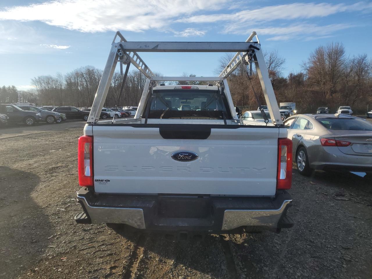 2023 Ford F350 VIN 1FT8W3AA0PEE22356 Copart auction photo, front end / minor dent/scratches damage thumbnail 6