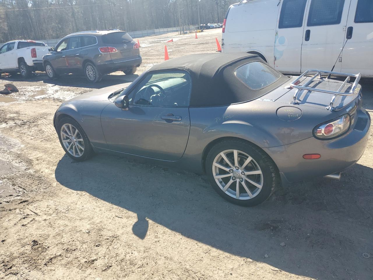 2006 Mazda MX-5 VIN JM1NC25F160105757 Copart auction photo, side damage thumbnail 2