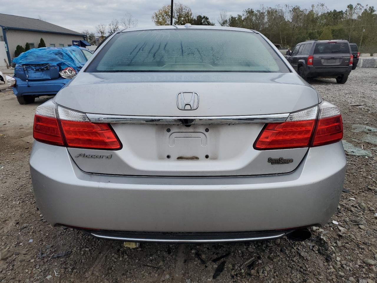 2013 Honda Accord VIN 1HGCR2F84DA218763 Copart auction photo, side / front end damage thumbnail 6