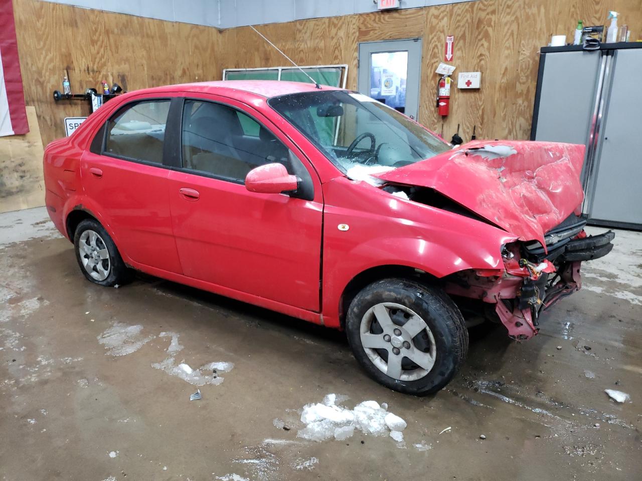 2005 Chevrolet Aveo VIN KL1TD526X5B315939 Copart auction photo, front end / minor dent/scratches damage thumbnail 4
