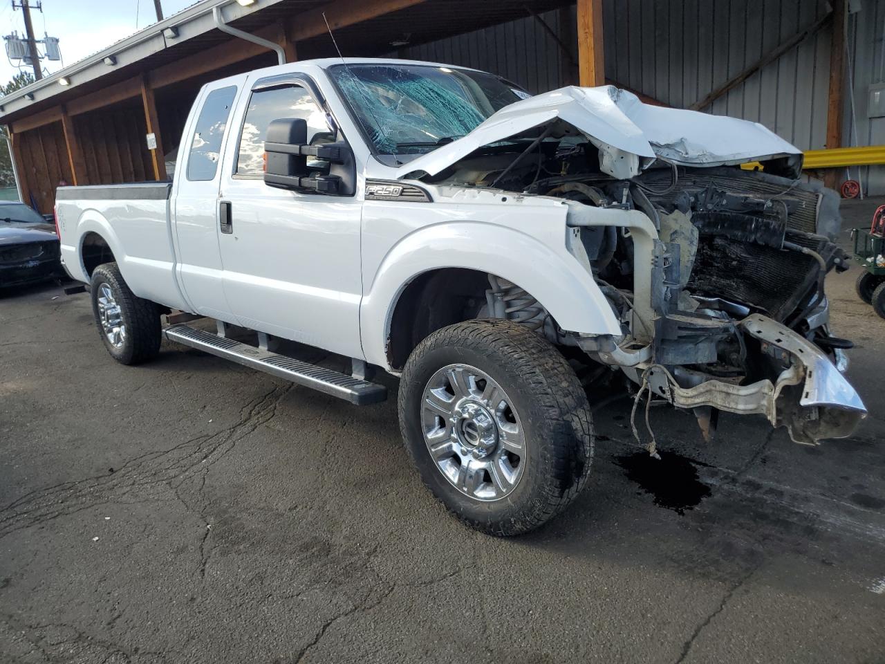 2011 Ford F250 VIN 1FT7X2B67BEC71554 Copart auction photo, front end damage thumbnail 4