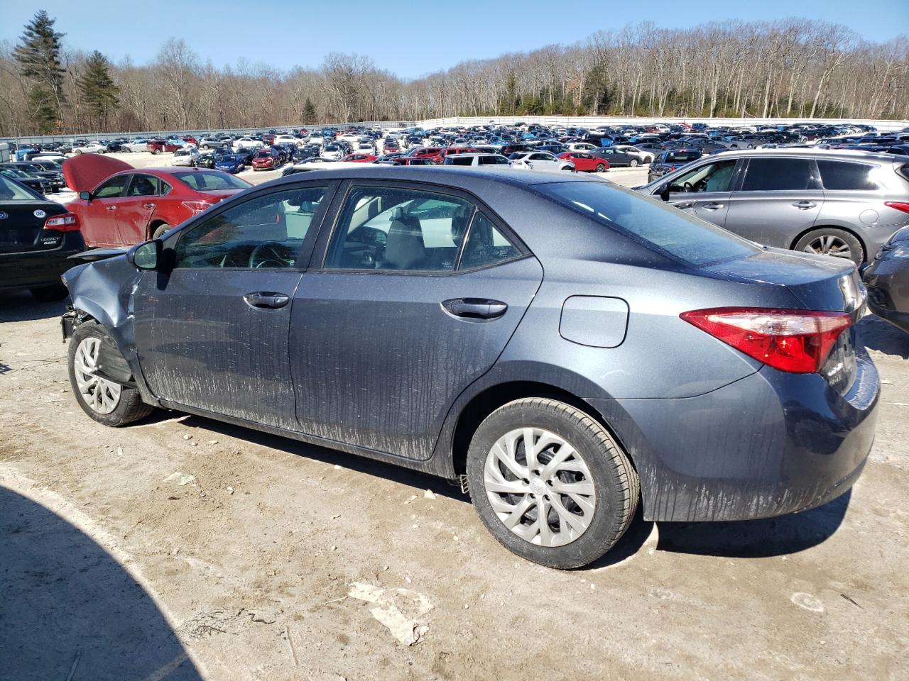2018 Toyota Corolla VIN 2T1BURHE3JC000535 Copart auction photo, front end / side damage thumbnail 2