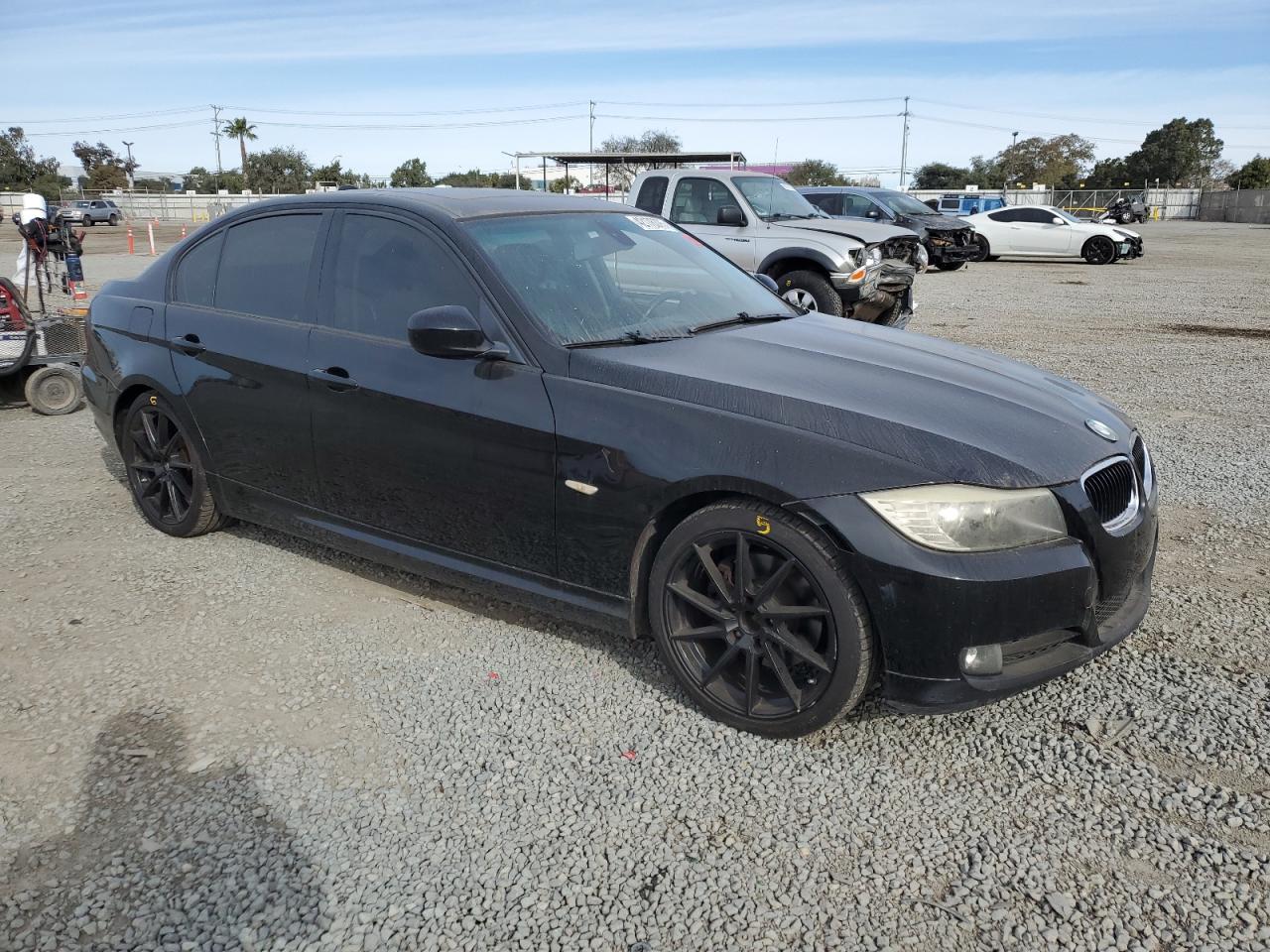 2009 BMW 3er VIN WBAPH57509NL78466 Copart auction photo, front end / minor dent/scratches damage thumbnail 4