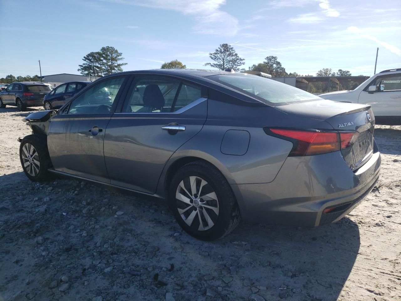 2020 Nissan Altima VIN 1N4BL4BV2LC160180 Copart auction photo, front end / side damage thumbnail 2