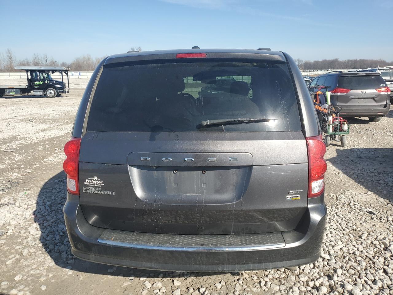2018 Dodge Caravan VIN 2C4RDGEGXJR284593 Copart auction photo, front end damage thumbnail 6