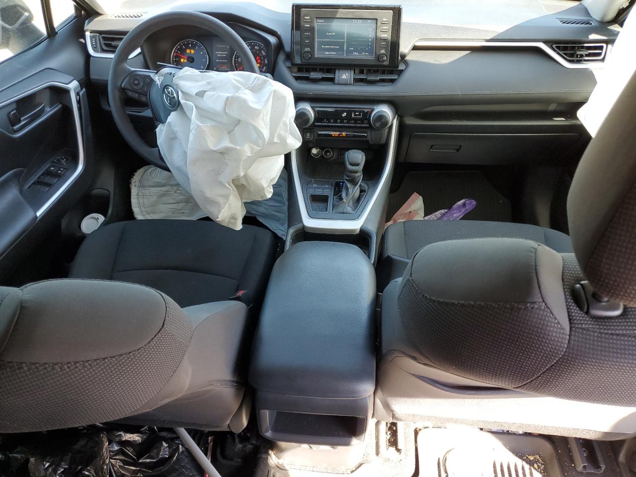 2019 Toyota RAV 4 VIN 2T3H1RFV7KC031933 Copart auction photo, front end / side damage thumbnail 8