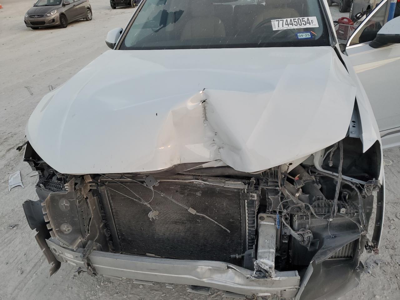 2020 Audi Q7 VIN WA1VXAF7XLD003538 Copart auction photo, front end damage thumbnail 13