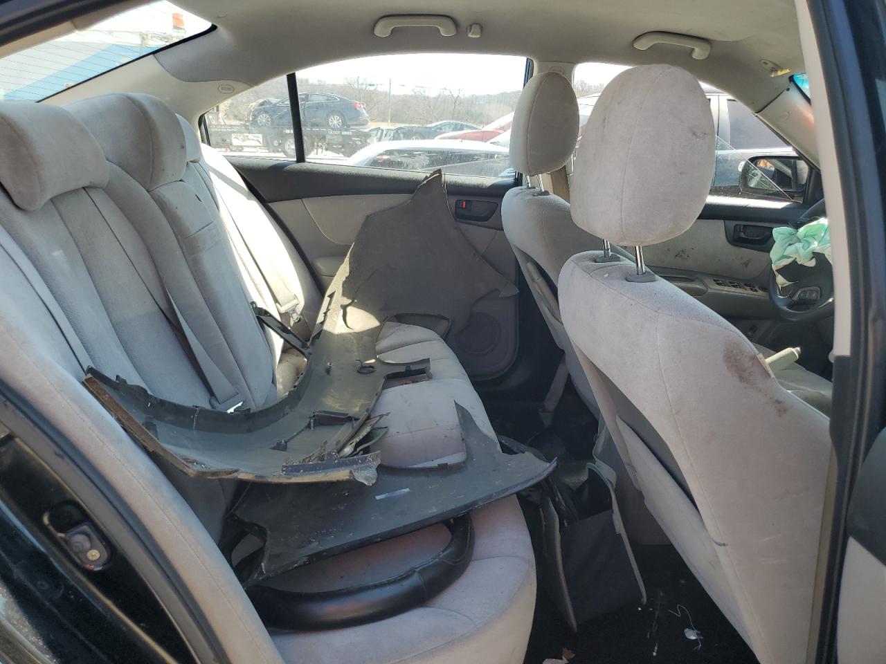 2009 KIA Optima VIN KNAGE228095332998 Copart auction photo, front end / side damage thumbnail 11