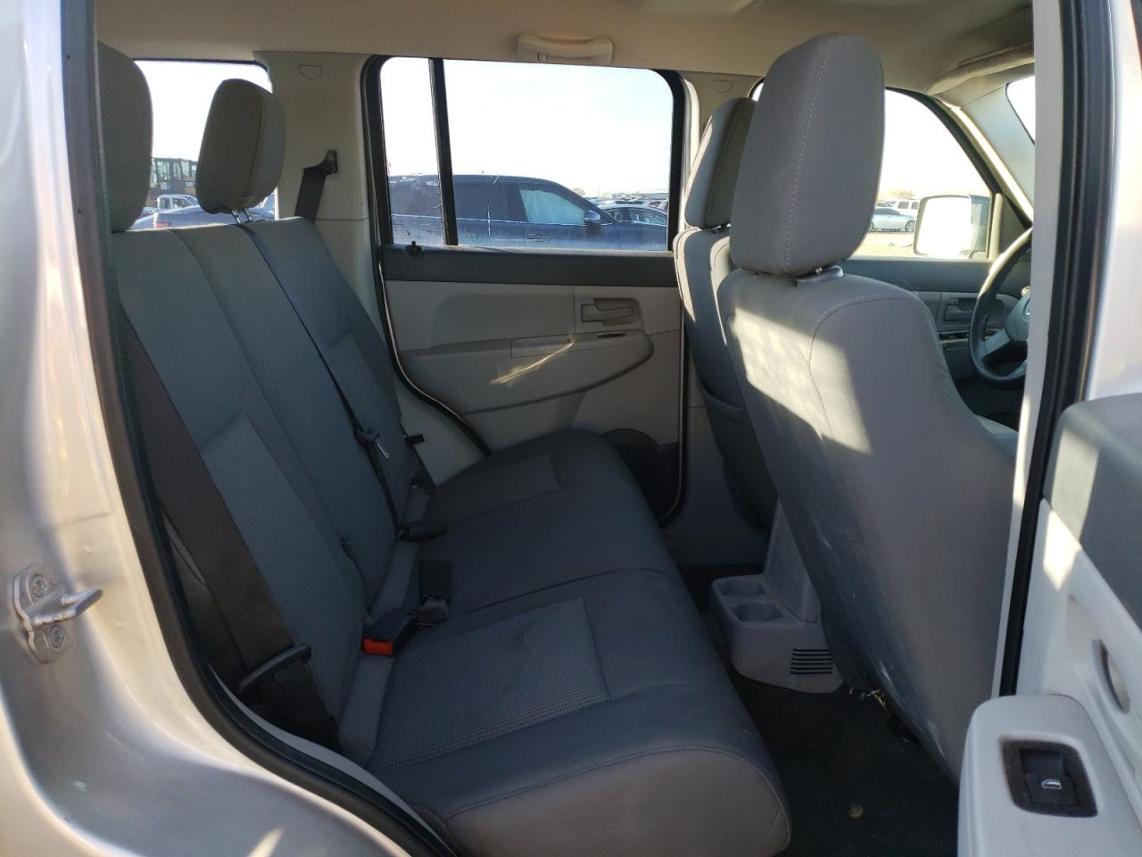 2008 Jeep Liberty (North America) VIN 1J8GP28K68W184812 Copart auction photo, front end damage thumbnail 11