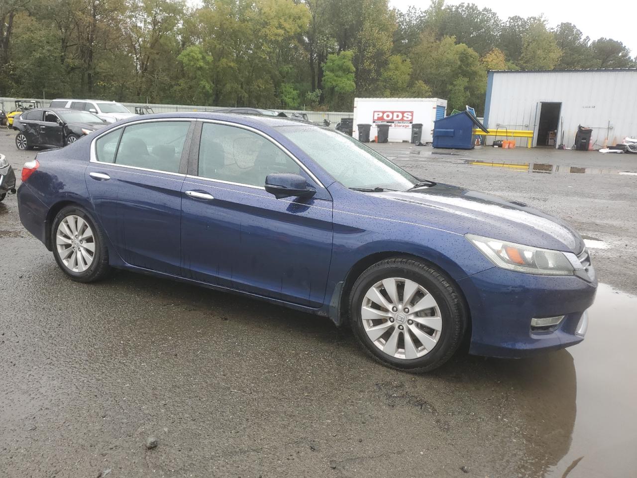 2013 Honda Accord VIN 1HGCR2F82DA177372 Copart auction photo, all over / side damage thumbnail 4