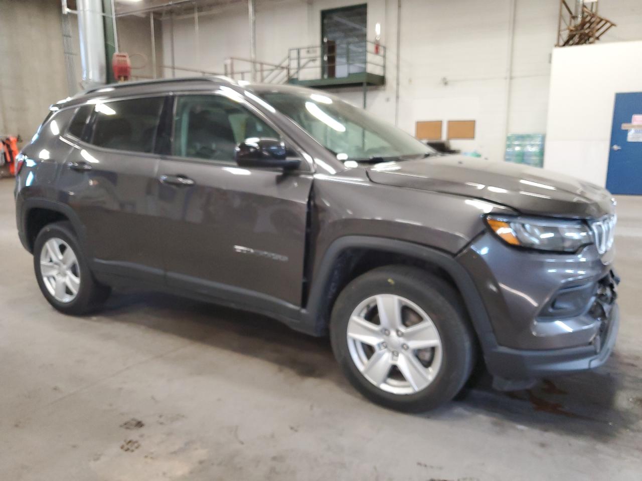 2022 Jeep Compass VIN 3C4NJDBB4NT120757 Copart auction photo, front end / hail damage thumbnail 4